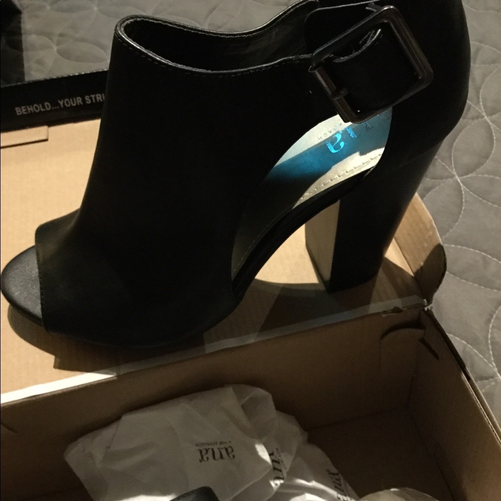 Ana block heel